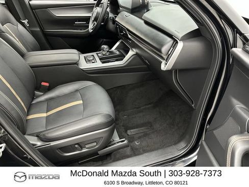 Certified 2025 MAZDA CX-70 Plug-In Hybrid w/ Premium Plus AWD/4WD image 23
