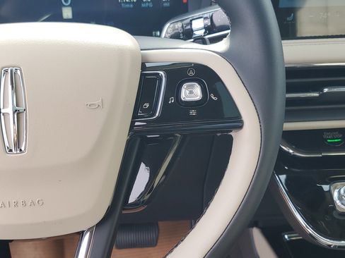 New 2026 Lincoln Corsair Premiere image 19