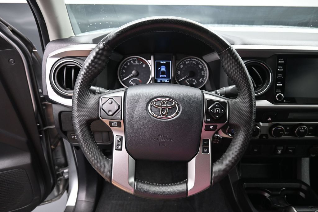 Used 2023 Toyota Tacoma SR5 AWD/4WD image 16