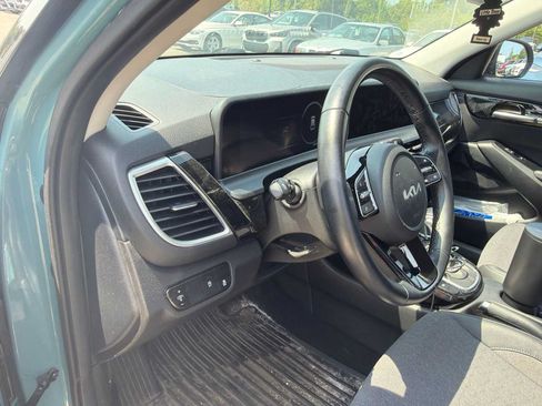 Used 2024 Kia Seltos S AWD/4WD image 26