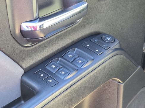 Used 2018 GMC Sierra 2500 4x4 Crew Cab w/ Sierra Convenience Package image 29