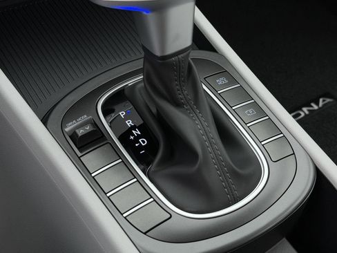 New 2026 Hyundai Kona SE image 14