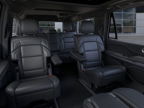 New 2025 Lincoln Navigator L Reserve w/ Jet Appearance Package image 33