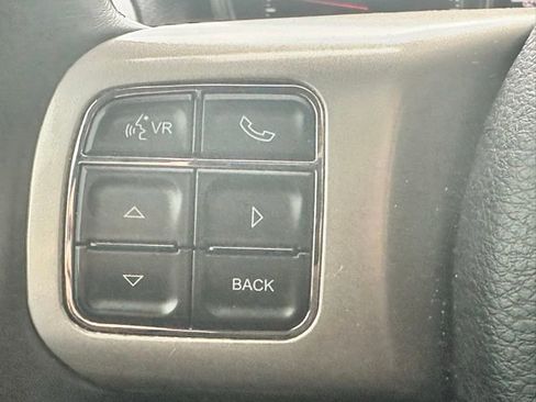 Used 2012 Jeep Grand Cherokee Altitude image 11