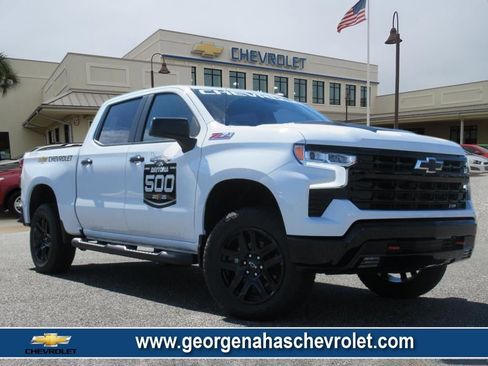 New 2025 Chevrolet Silverado 1500 LT Trail Boss w/ Convenience Package II image 1