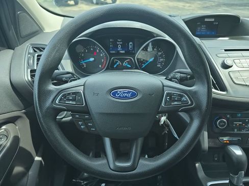 Used 2017 Ford Escape SE AWD/4WD image 17