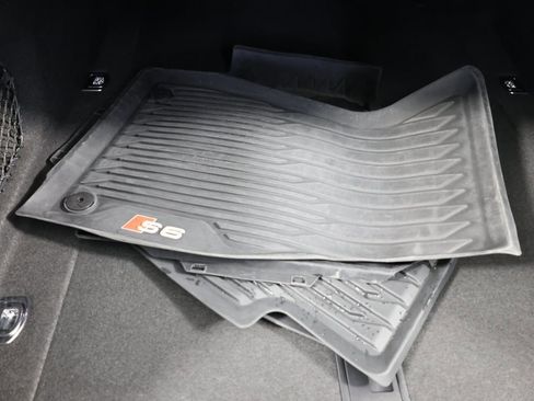 Used 2023 Audi S6 Prestige w/ Prestige Package image 46