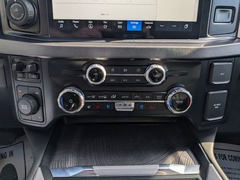 Used 2023 Ford F450 Platinum w/ FX4 Off-Road Package AWD/4WD image 29