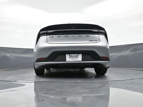 Certified 2024 Toyota Prius Prime SE image 29