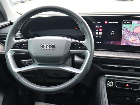 Used 2025 Audi Q5 Premium Plus w/ Premium Plus AWD/4WD image 11