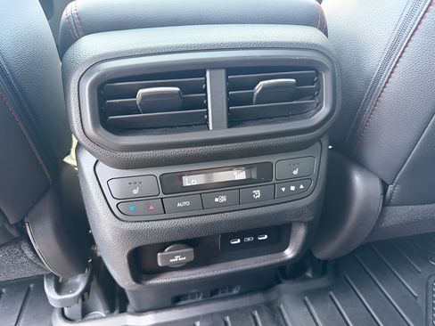 Used 2025 Honda Ridgeline Black Edition image 26