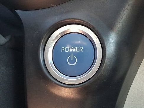 Used 2021 Toyota Sienna XLE FWD image 26