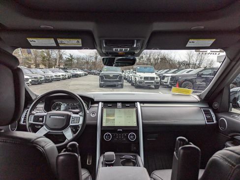 Used 2023 Land Rover Discovery S R-Dynamic image 34