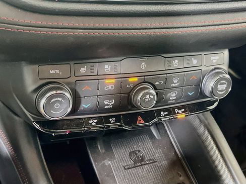 Used 2023 Dodge Durango R/T AWD/4WD image 16