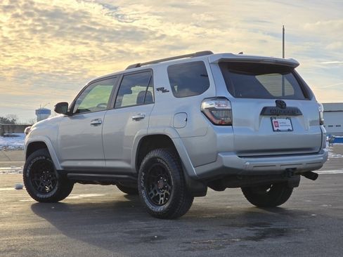 Used 2023 Toyota 4Runner TRD Off-Road Premium image 29