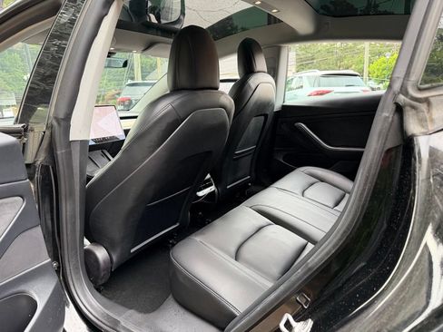 Used 2021 Tesla Model 3 Standard Range Plus RWD image 28