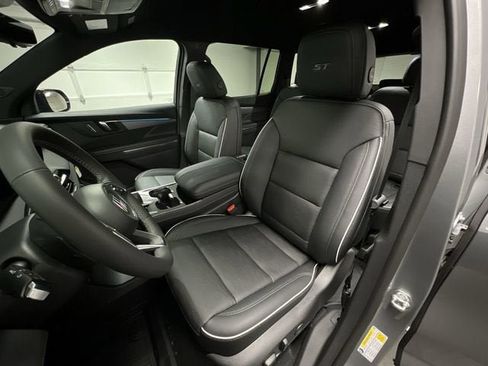 New 2026 Buick Enclave Sport Touring w/ Power Package AWD/4WD image 19