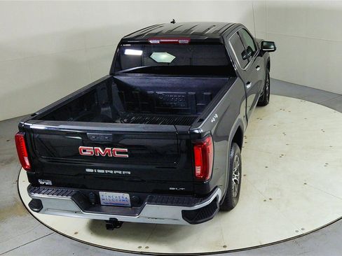 Used 2025 GMC Sierra 1500 SLT image 21