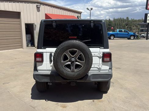 Used 2018 Jeep Wrangler Unlimited Sport S AWD/4WD image 6