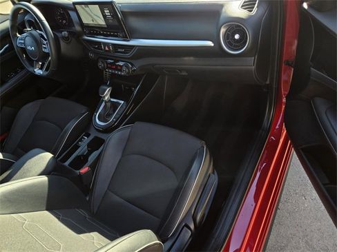 Certified 2024 Kia Forte GT-Line image 7