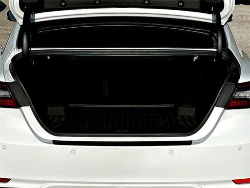 Used 2023 Toyota Camry XSE w/ Navigation Package image 32