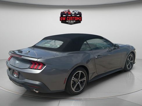Used 2024 Ford Mustang Premium RWD image 7