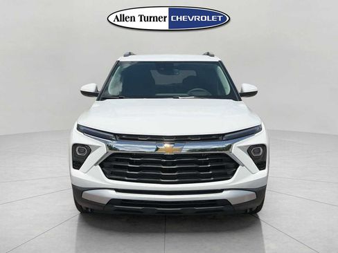 New 2026 Chevrolet TrailBlazer LT w/ Convenience Package image 2