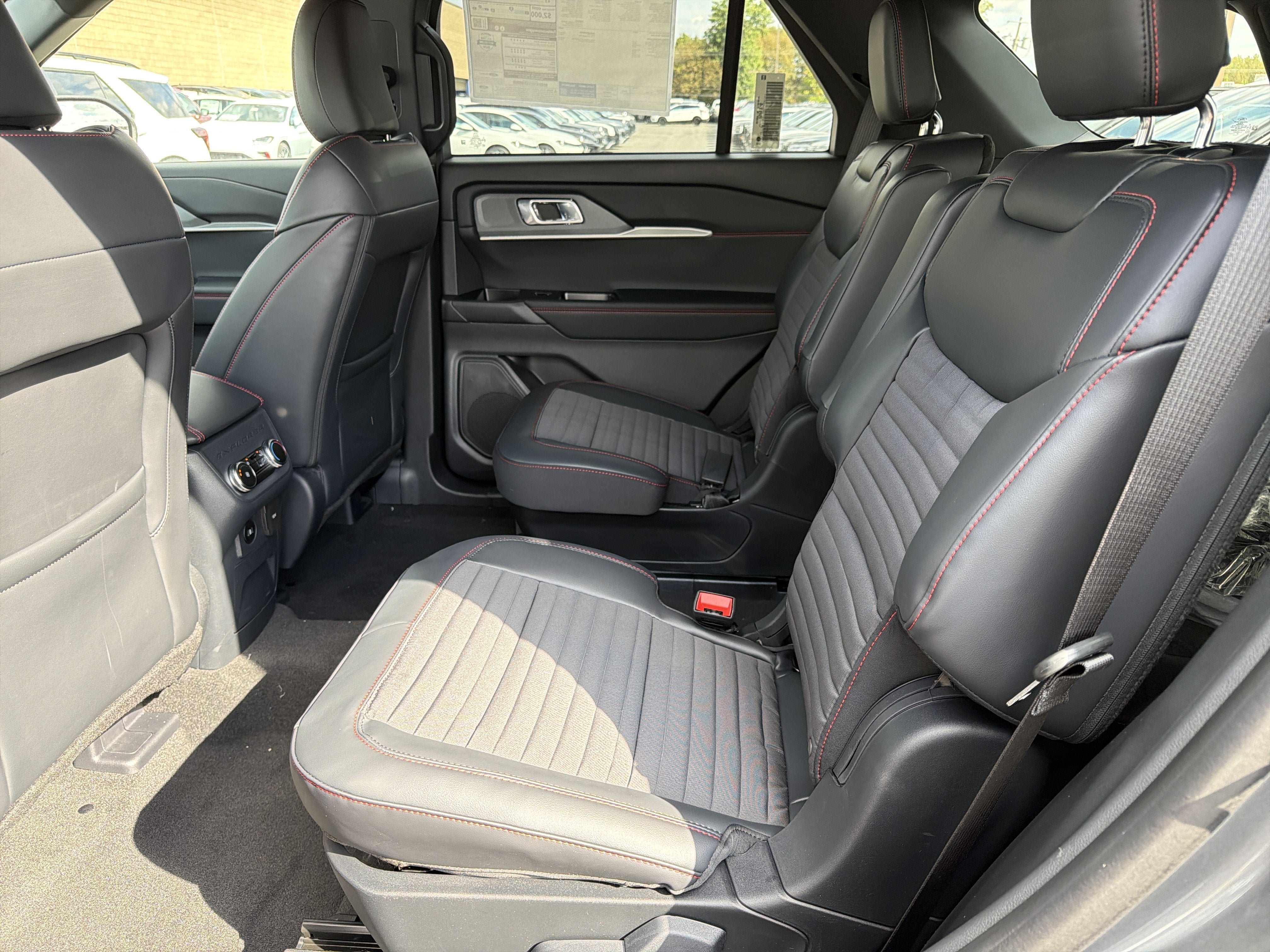 New 2027 Ford Explorer ST-Line AWD/4WD image 22