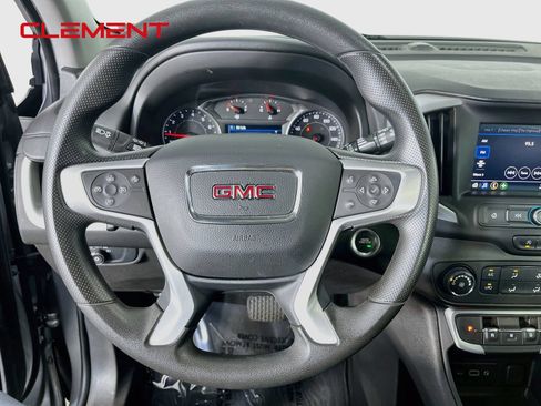 Used 2024 GMC Terrain SLE AWD/4WD image 13