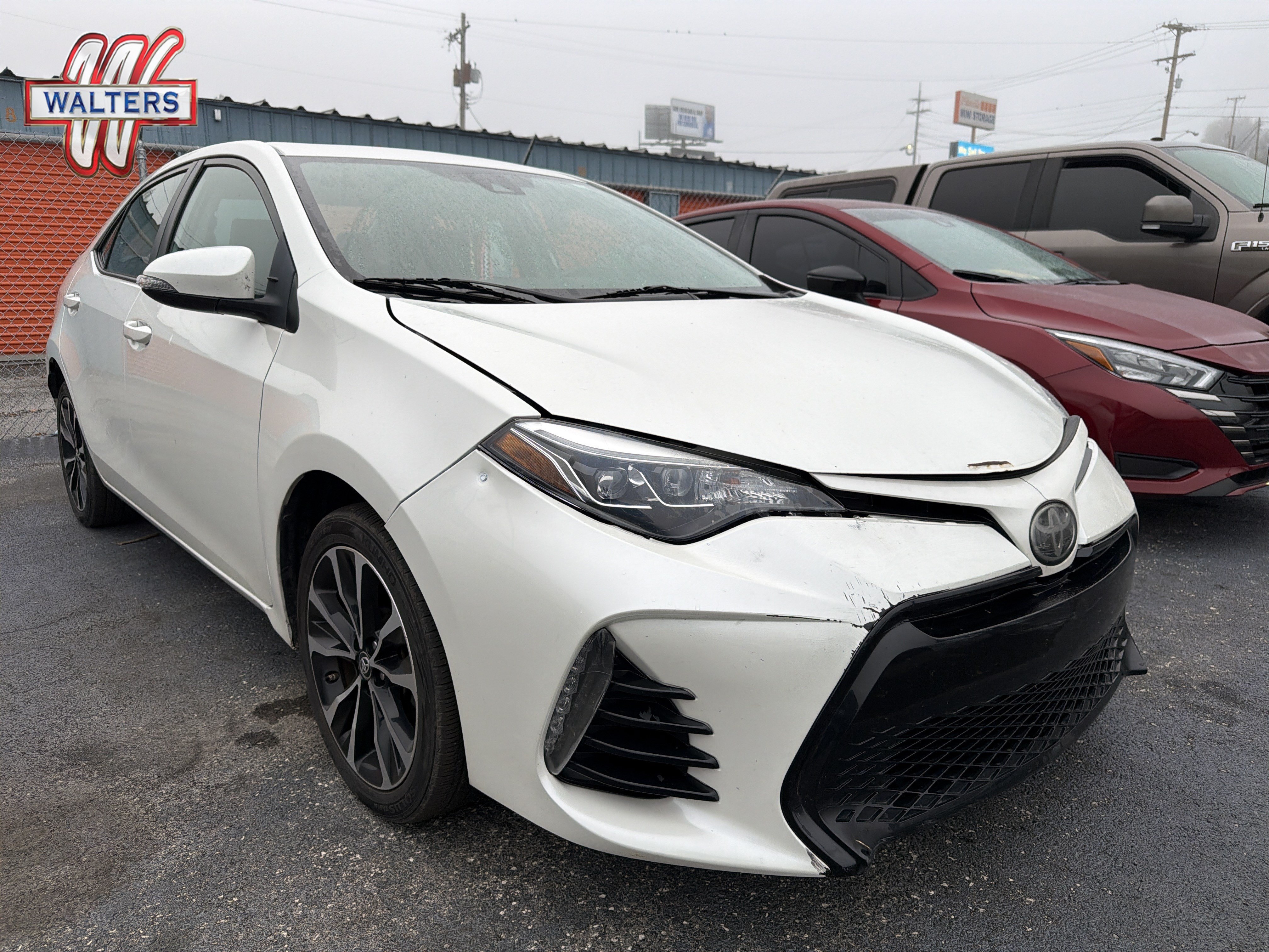 Used 2018 Toyota Corolla XSE FWD image 1