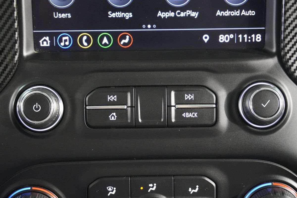Used 2019 Chevrolet Silverado 1500 LTZ w/ LTZ Premium Package AWD/4WD image 22