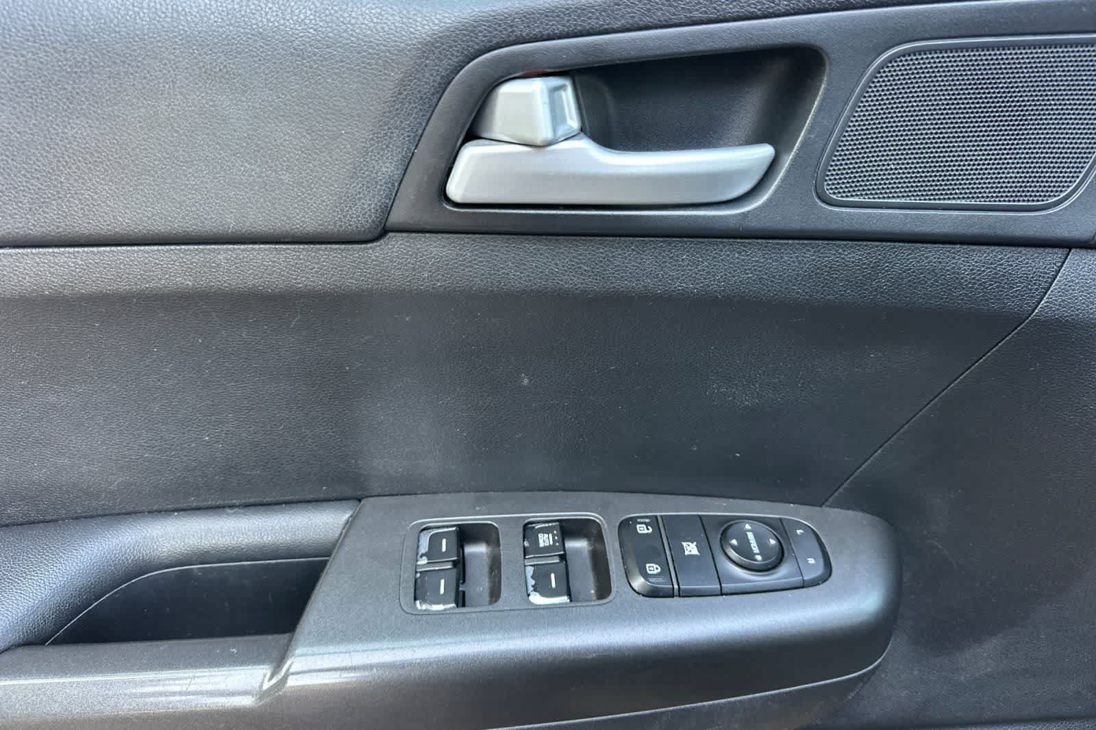 Used 2019 Kia Sportage LX FWD image 15