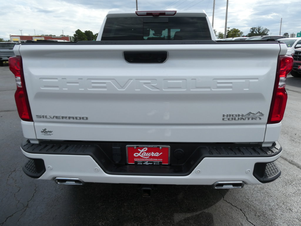 Certified 2025 Chevrolet Silverado 1500 High Country w/ Technology Package AWD/4WD image 6