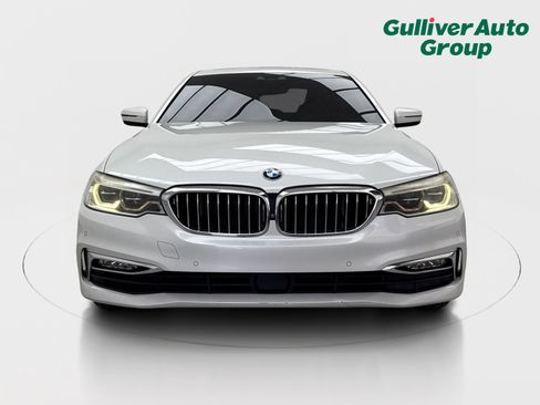 Used 2018 BMW 530i RWD image 14