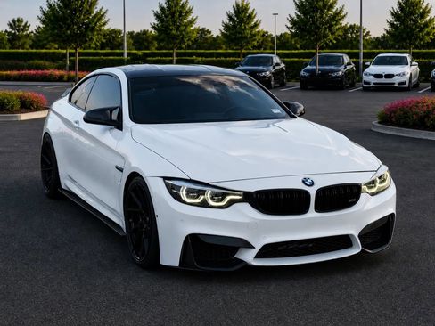 Used 2018 BMW M4 Coupe RWD image 8