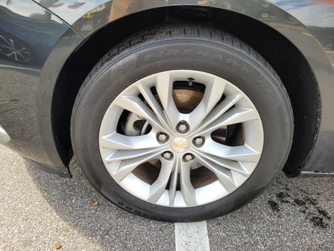 Used 2015 Chevrolet Impala LT image 20