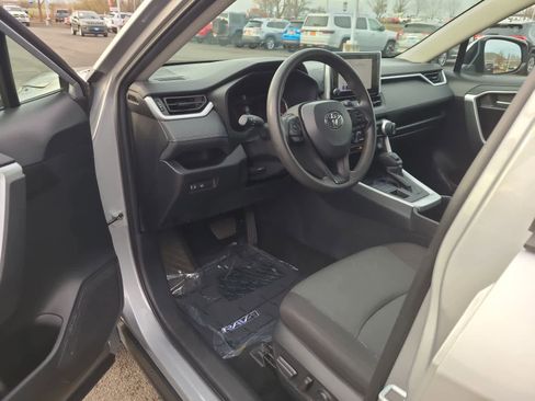 Used 2024 Toyota RAV4 XLE image 10
