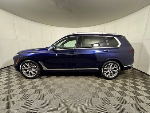 Used 2023 BMW X7 xDrive40i w/ Premium Package AWD/4WD image 2