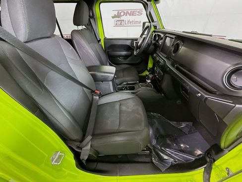 Used 2021 Jeep Wrangler Unlimited Sport image 29