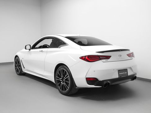 Used 2018 INFINITI Q60 3.0t Sport w/ Sensory Package 3.0T Sport AWD/4WD image 3