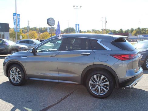 Used 2023 INFINITI QX50 Luxe image 9