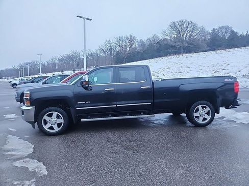 Used 2016 Chevrolet Silverado 2500 LTZ w/ LTZ Plus Package image 2