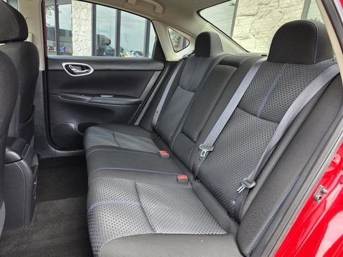 Used 2019 Nissan Sentra SR Turbo FWD image 7