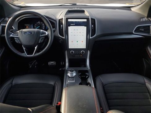 Certified 2024 Ford Edge ST-Line image 29