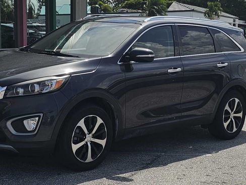 Used 2018 Kia Sorento EX w/ EX Advanced Touring Package FWD image 1