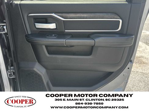 Used 2024 RAM 2500 Big Horn AWD/4WD image 16