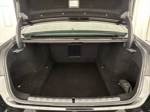 Used 2023 BMW 760i xDrive image 38