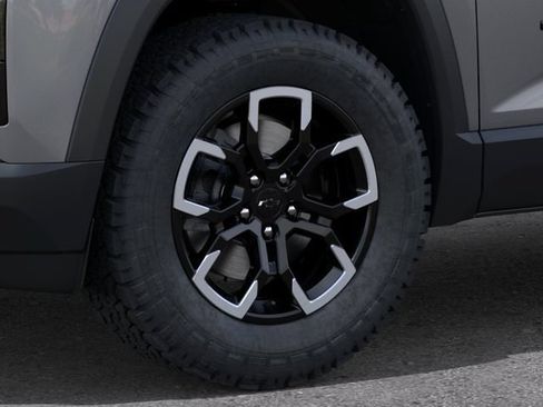 New 2027 Chevrolet Equinox ACTIV w/ Safety and Technology Package FWD image 9