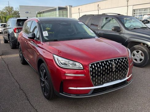 Used 2024 Lincoln Corsair Reserve w/ Equipment Group 202A image 1