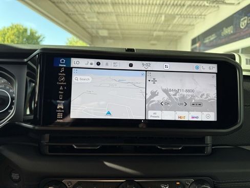 New 2025 Jeep Gladiator Mojave w/ Convenience Group image 18